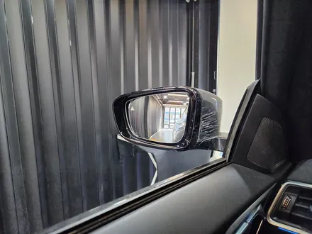 BMW i4 실내 카본 인테리어 + 리츠 광각미러 + 크리스탈 기어노브 세트.