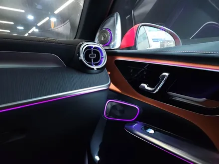벤츠 2024 GLC 4D부메스터 + 도어 미드레인지 엠비언트