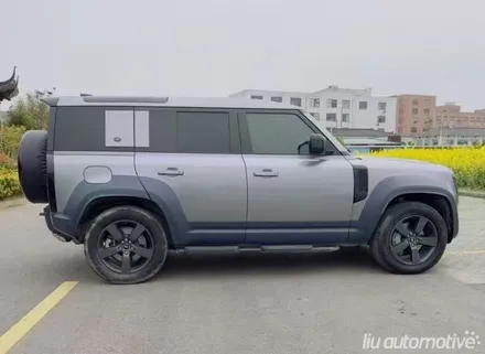 랜드로버 디펜더 OCTA 바디킷 파츠.
