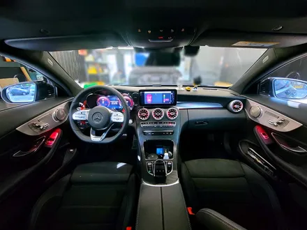 벤츠 C205 C클래스 쿠페 AMG 송풍구 엠비언트 세트. C쿱에 어울리는 감각적인 실내.
