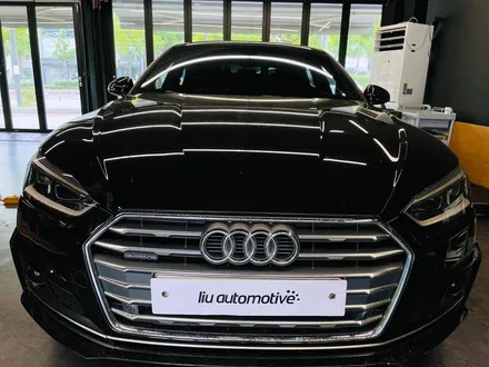 아우디 A5 블랙팩 + RS5 그릴. 아우디 RS 감성으로 완벽하게.