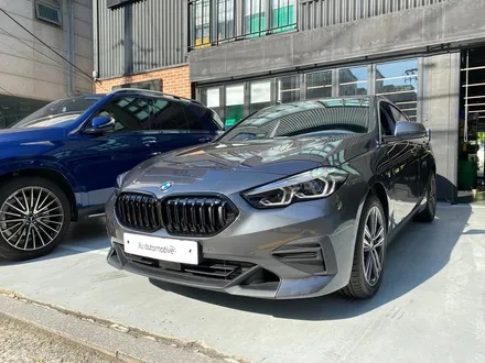BMW F44 2시리즈 키드니 그릴. 블랙 키드니그릴 교체 후 모습 확인하세요.