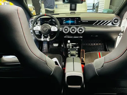 벤츠 CLA45S AMG 2열 후석 송풍구 인스톨. 송풍구 없는 후석에 꼭 필요한 시공.