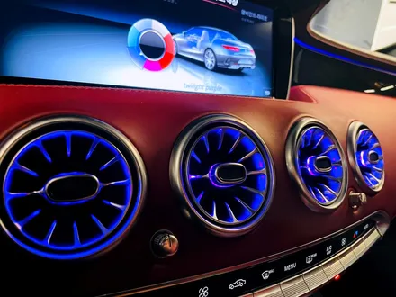 벤츠 W222 S63 AMG 터빈 송풍구 벤츠 W222 S63 AMG 카브리올레 엠비언트 패키지 전후석 송풍구 모두에 엠비언트 더하기.