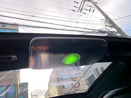 벤츠 W223 S클래스 천장 부메스터 + 액티브엠비언트. 천장 부메스터의 매력.