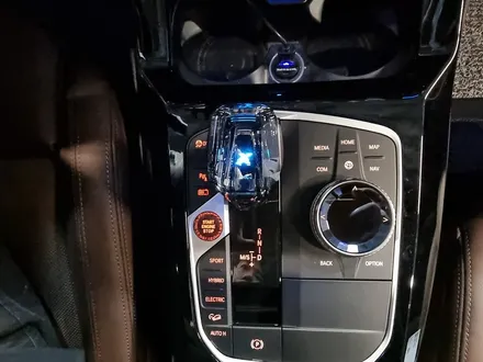 BMW G01 X3 LCI 크리스탈 패키지.