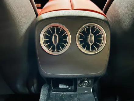 벤츠 AMG GT43 2열 후석 송풍구 엠비언트 설치.