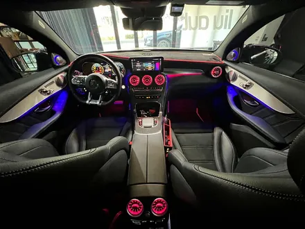 벤츠 GLC 63AMG 엠비언트 풀패키지.