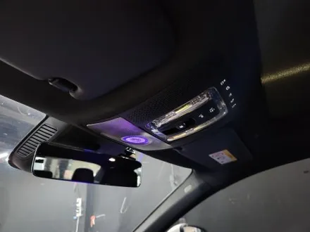 벤츠 CLA C118 순정 선글라스 보관함 생성후 엠비언트.