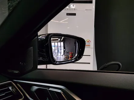BMW i4 실내 카본 인테리어 + 리츠 광각미러 + 크리스탈 기어노브 세트.