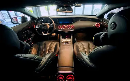 벤츠 S65 AMG 쿠페 송풍구 엠비언트. 전후석 송풍구 모두에 엠비언트 더하기.
