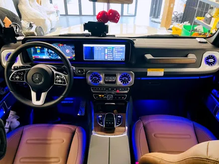 벤츠 G400d 송풍구 터빈 엠비언트. 후석까지 완벽하게 터빈 송풍구 엠비언트 세트.