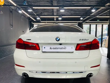 BMW G30 5시리즈 LCI 테일램프 교체 순정 부품. 믿을 수 있는 순정 테일램프.