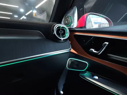 벤츠 2024 GLC 4D부메스터 + 도어 미드레인지 엠비언트