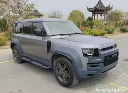 랜드로버 디펜더 OCTA 바디킷 파츠.