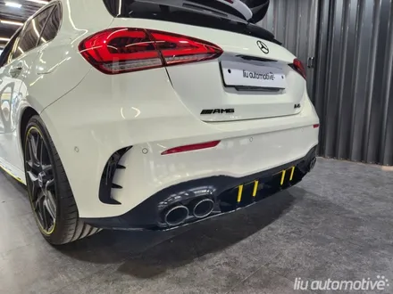 A45 AMG 빠진 옵션 블랙팩 파츠를 시공해 보았습니다.