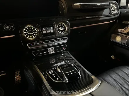 벤츠 지바겐 G63 실내 카본 인테리어 트림 교체식.