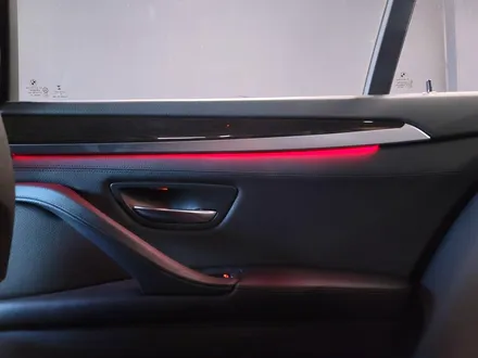 BMW F10 5시리즈 리츠 스마트 엠비언트 패키지. 이제는 필수, 실내 엠비언트.