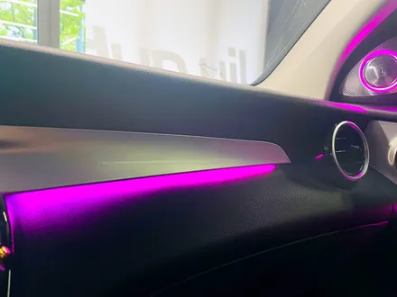 벤츠 GLC220d 쿠페 엠비언트 풀패키지. 리츠 스마트 엠비언트와 3D 전동 트위터 엠비언트의 조화.