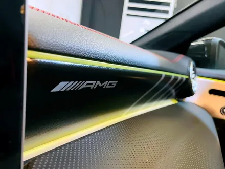 벤츠 C118 CLA 엠비언트 AMG 패키지. 미드레인지 스피커 + AMG 바 엠비언트 + AMG 핸들커버.