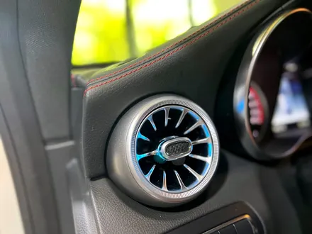 벤츠 W205 C63 AMG 송풍구 엠비언트 시공.