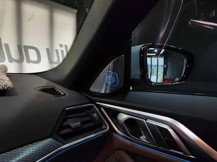 BMW i4 회오리트위터 + 기어패널 엠비언트 엠비언트 연동.