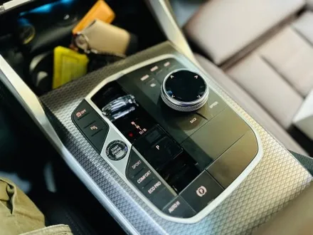BMW i4 크리스탈 기어봉 교체 세트.