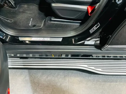 벤츠 GLE 53AMG 전동 사이드스텝.
