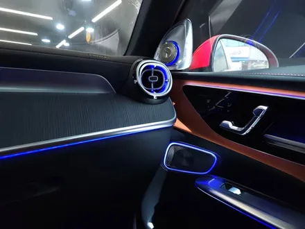 벤츠 2024 GLC 4D부메스터 + 도어 미드레인지 엠비언트