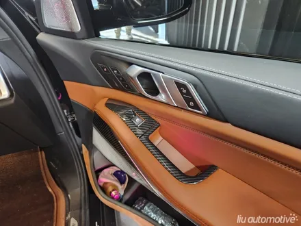 BMW X5 페이스리프트 아이코닉글로우 그릴 + 카본패키지.