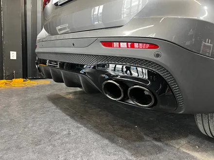 벤츠 GLB 45AMG 컨버전 디퓨저 세트. AMG 컨버전 시공 추천.