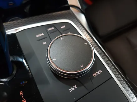 BMW i4 실내 카본 인테리어 + 리츠 광각미러 + 크리스탈 기어노브 세트.