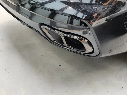 BMW X7 M60 버전 사이드스커트 교체 블랙팩.