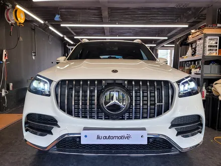 벤츠 신형 GLS AMG GLS63 타입 리어 디퓨저. AMG 리어 디퓨저로 새로워지는 뒷모습.