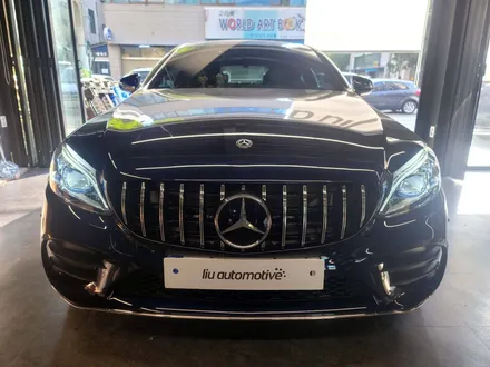 벤츠 C205 C클래스 쿠페 AMG 송풍구 엠비언트 세트. C쿱에 어울리는 감각적인 실내.