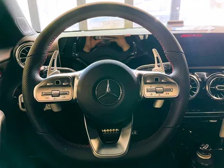 벤츠 A45 AMG 루프스킨 + 인테리어 튜닝 패키지. 부메스터 + AMG 핸들 + AMG 대쉬보드 패널 + 후석 송풍구.