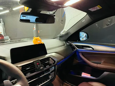 BMW G02 X4 엠비언트 연동 스피커 세트. BMW 실내 엠비언트와 스피커 추천.