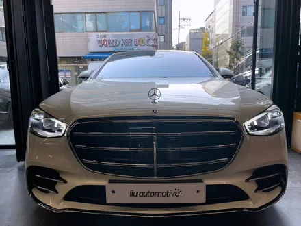 벤츠 신형 S클래스 S400d 정품 부메스터 트위터. 신형 S클래스의 탐나는 옵션.
