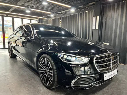 벤츠 W223 S클래스 천장 부메스터 + 액티브엠비언트. 천장 부메스터의 매력.
