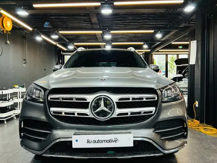 벤츠 GLS 세로그릴 시공. 확실한 새로움을 원한다면.