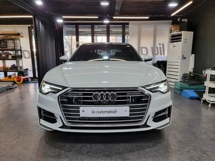 아우디 A6 C8 엠비언트 확장 풀패키지 시공 (대시보드+미드레인지+전동트위터).