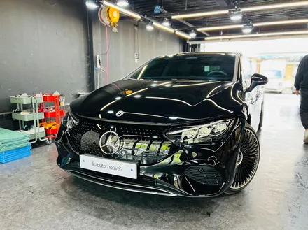 벤츠 EQE 세로그릴 시공 작업 EQE300.