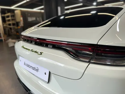 포르쉐 971 파나메라 터보 전동 스포일러 시공 작업 971 MK2.