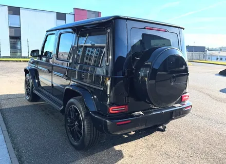 벤츠 G450d 나이트패키지 블랙 엠블럼 교체 작업 페이스리프트.