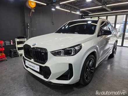 BMW X1 U11 아이코닉글로우 프론트 그릴 옵션 설치