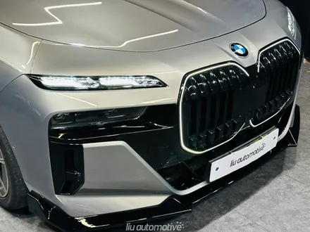 BMW G70 7시리즈 블랙 퍼포먼스 바디킷 + 스카이라운지 엠비언트 패키지. / 서울 서초
