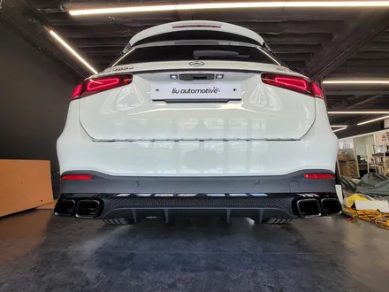 벤츠 신형 GLS AMG GLS63 타입 리어 디퓨저. AMG 리어 디퓨저로 새로워지는 뒷모습.