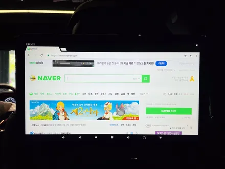 벤츠 W222 S클래스 2열 후석 모니터 + M2C. 터치가 안되는 모니터, 불편을 느낀다면.