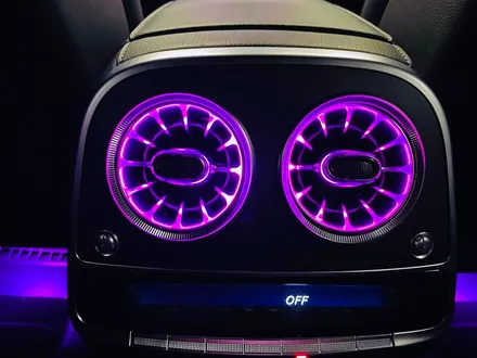 벤츠 W222 S클래스 S350d 송풍구 트위터 엠비언트 세트. 두 가지 엠비언트로 실내 인테리어 연출하기.