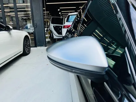 아우디 A6 C8 신차 출고 패키지 (S6그릴+RS6그릴+디퓨저+스포일러+미러+테일램프+실내엠비언트+컵홀더설치+타공기어노브+S6시동버튼+후석USB설치+안전벨트엠비언트+크롬죽이기).